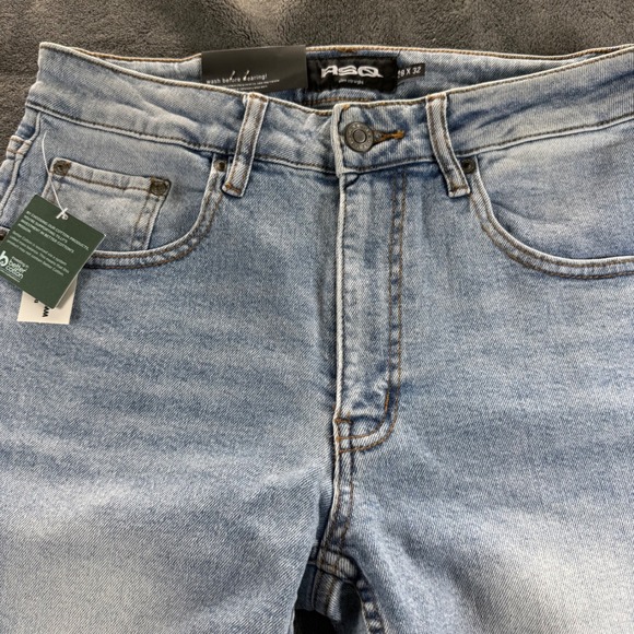 RSQ Slim Straight Light Wash Jeans Mens 28x32 BCI Cotton Denim Blue - Picture 2 of 5